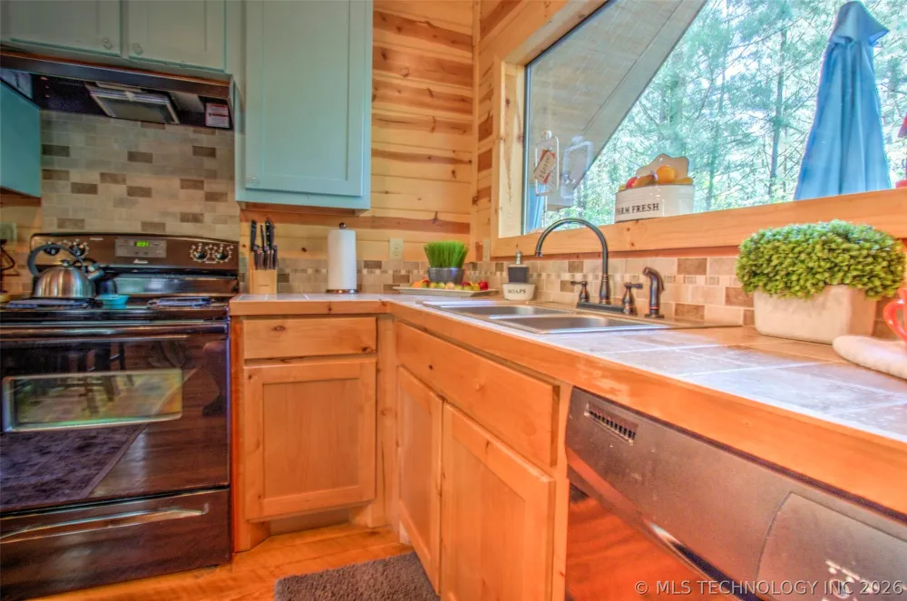 83 Bent Pine Trail Broken Bow, OK 74728