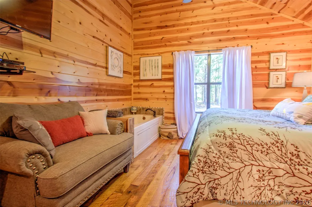 83 Bent Pine Trail Broken Bow, OK 74728