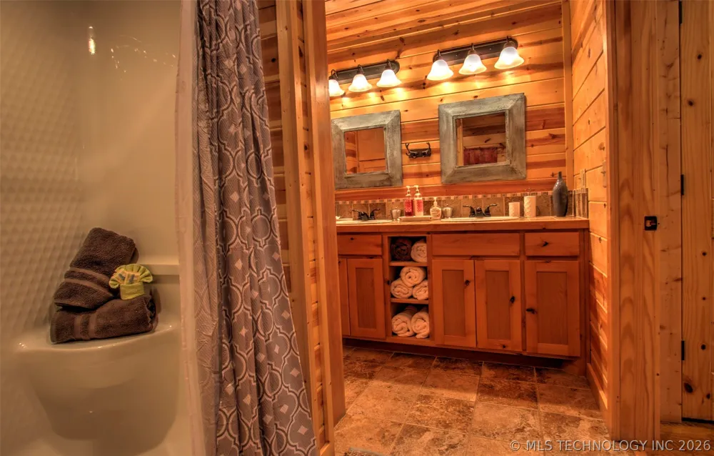 83 Bent Pine Trail Broken Bow, OK 74728