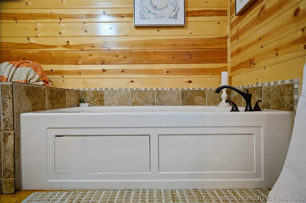 83 Bent Pine Trail Broken Bow, OK 74728