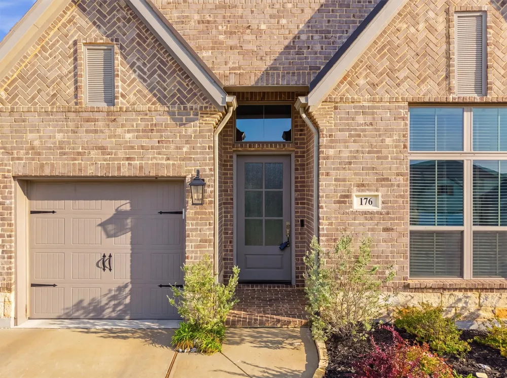 176 Buffalo Boulevard Rhome, TX 76078