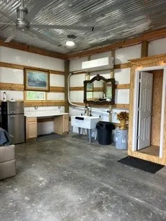 9833 HIGHWAY 175 Grand Cane, LA 71032