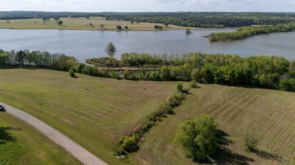 7628 Shore Crest Way Athens, TX 75752