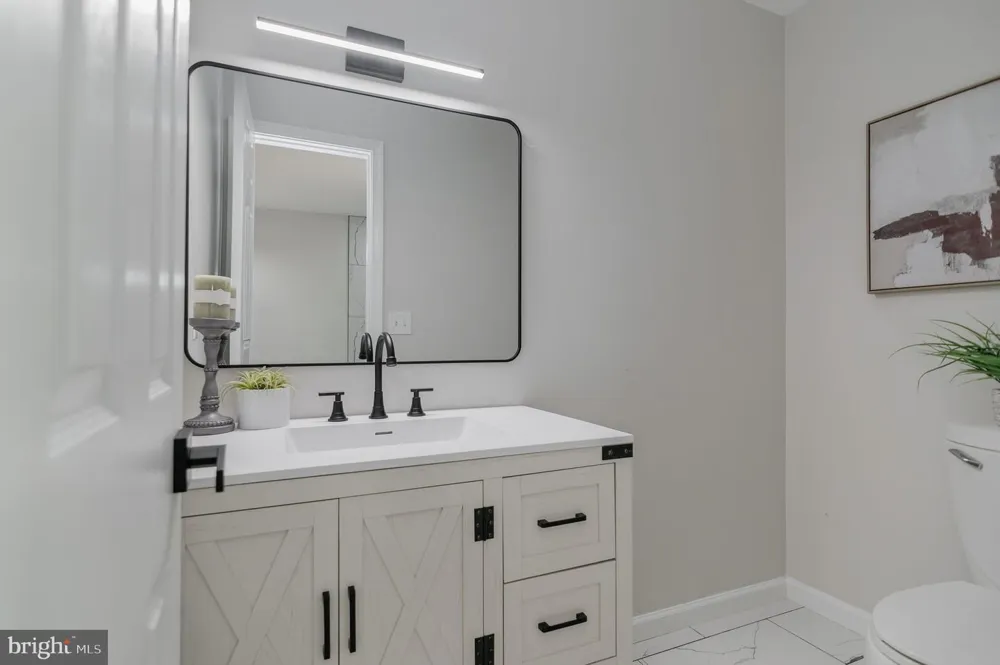 7905 E E ROBERT E LEE COURT Spotsylvania, VA 22551