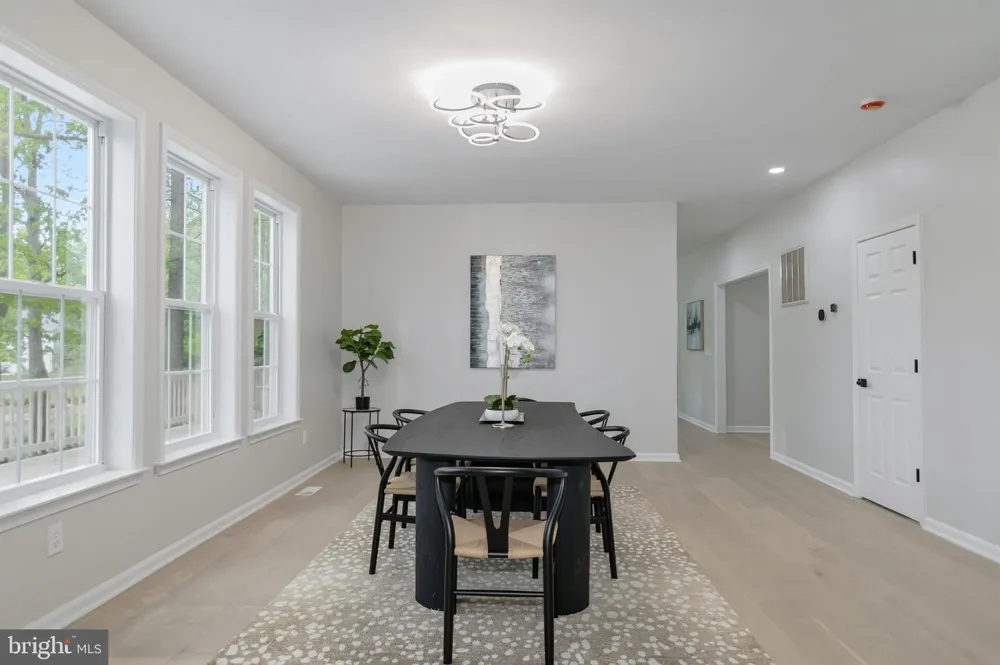 7905 E E ROBERT E LEE COURT Spotsylvania, VA 22551