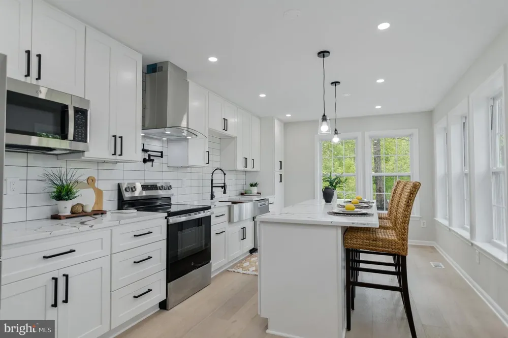 7905 E E ROBERT E LEE COURT Spotsylvania, VA 22551