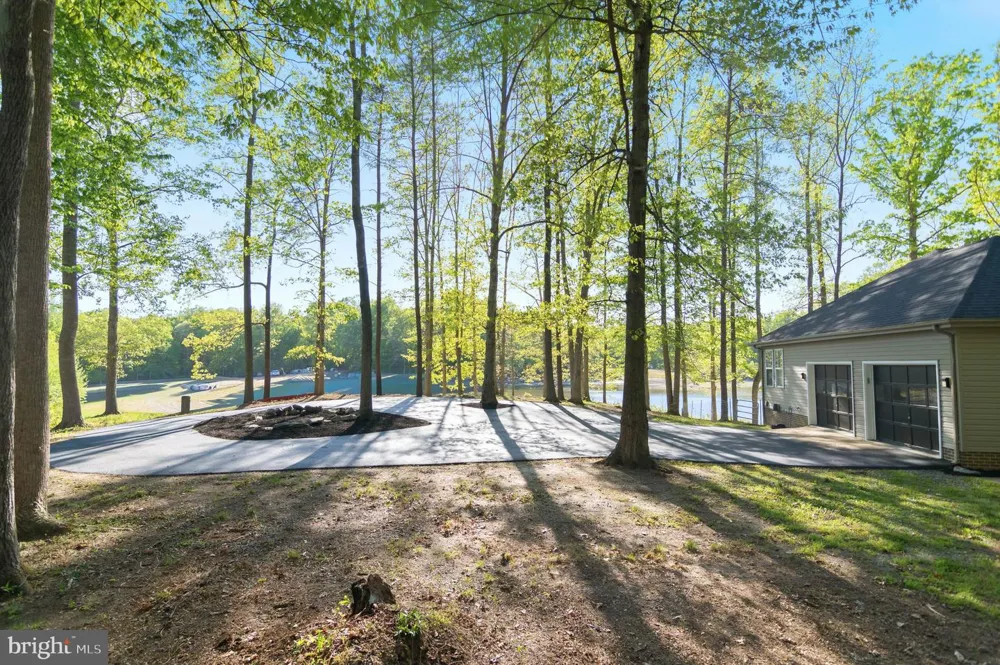 7905 E E ROBERT E LEE COURT Spotsylvania, VA 22551