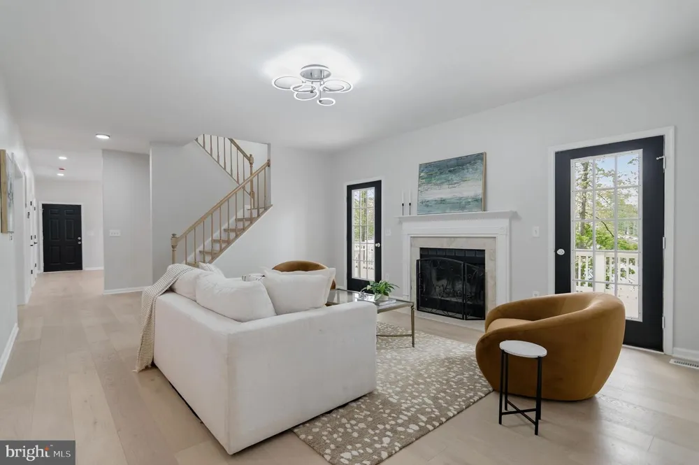 7905 E E ROBERT E LEE COURT Spotsylvania, VA 22551