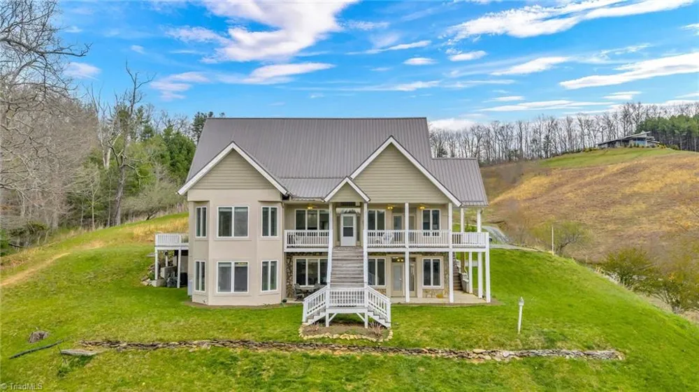 361 Osprey Place West Jefferson, NC 28694