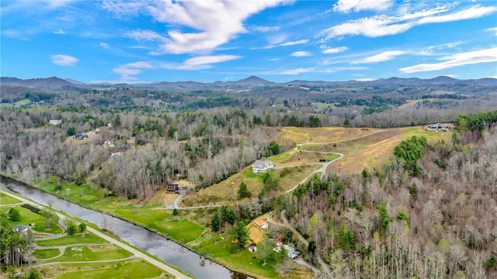 361 Osprey Place West Jefferson, NC 28694