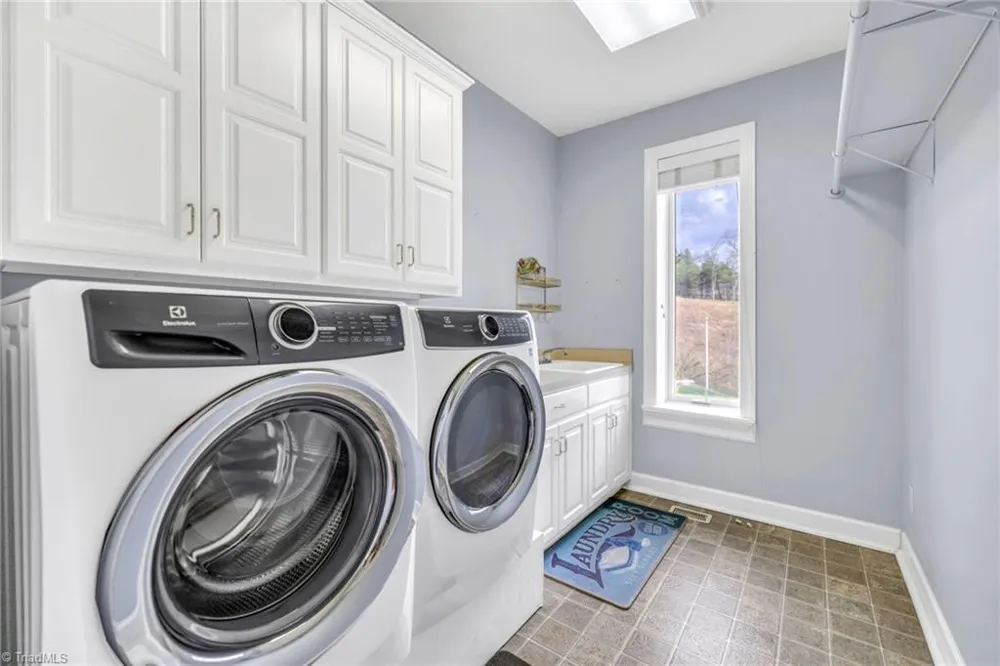 361 Osprey Place West Jefferson, NC 28694