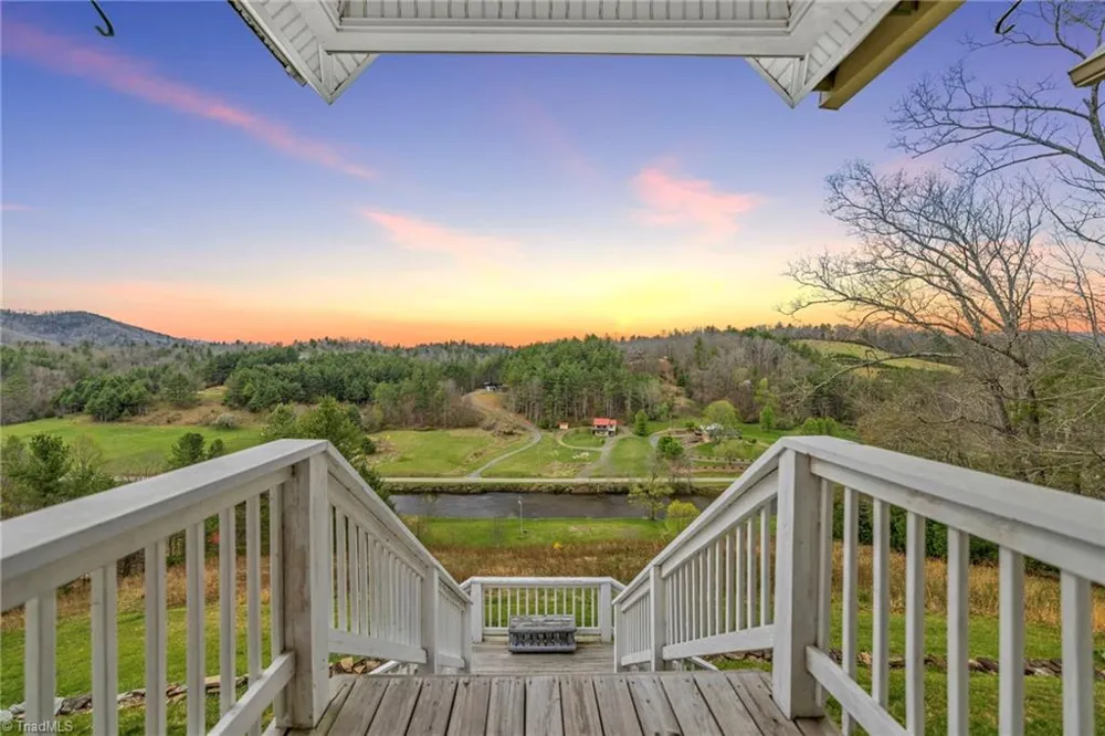 361 Osprey Place West Jefferson, NC 28694