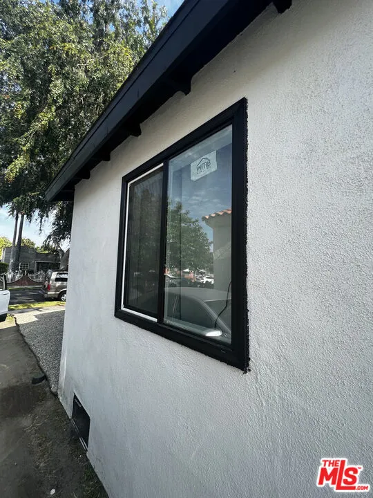 9413 Virginia Avenue South Gate, CA 90280