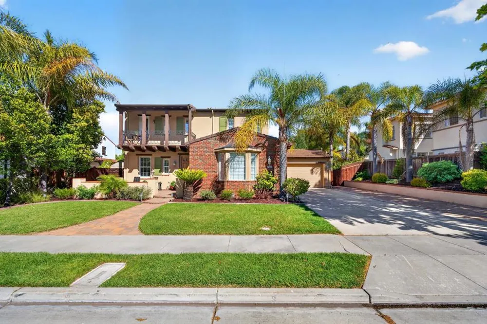 7532 Strath Place Gilroy, CA 95020