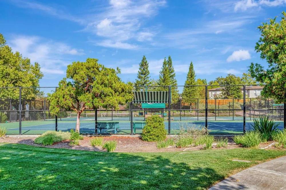 7532 Strath Place Gilroy, CA 95020