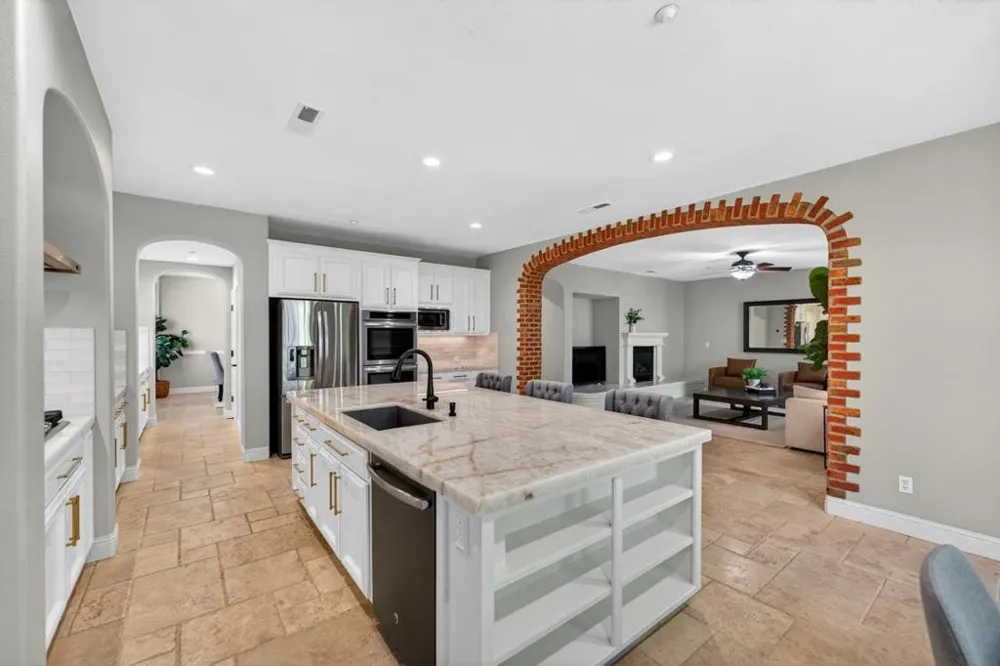 7532 Strath Place Gilroy, CA 95020