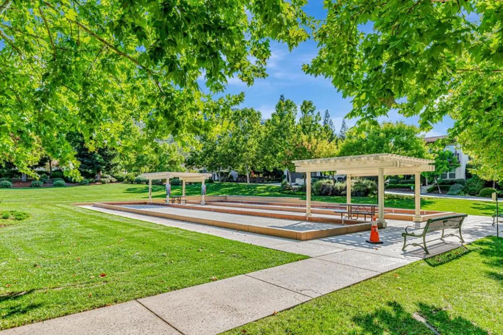 7532 Strath Place Gilroy, CA 95020