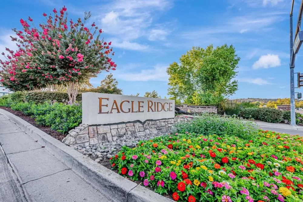 7532 Strath Place Gilroy, CA 95020