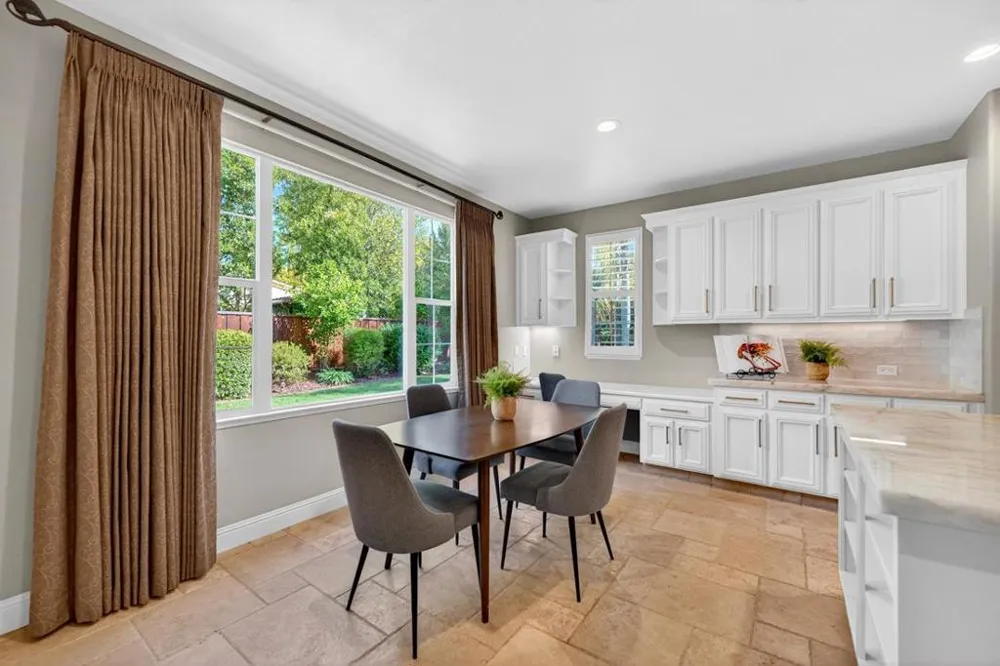 7532 Strath Place Gilroy, CA 95020