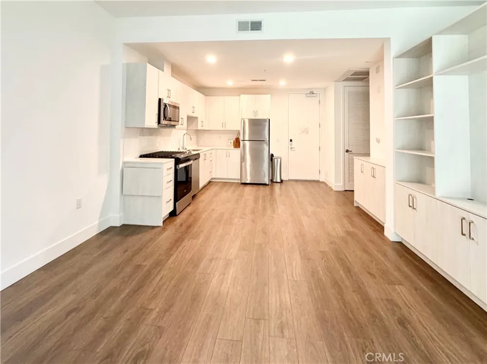 709 E Walnut Street #222 Pasadena, CA 91101