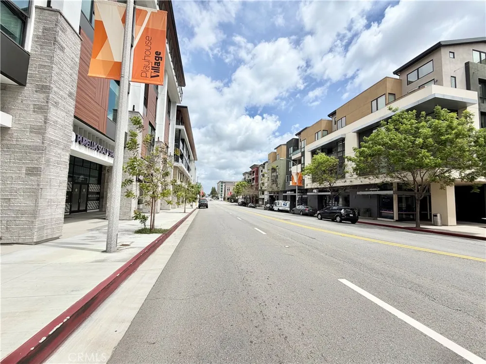 709 E Walnut Street #222 Pasadena, CA 91101