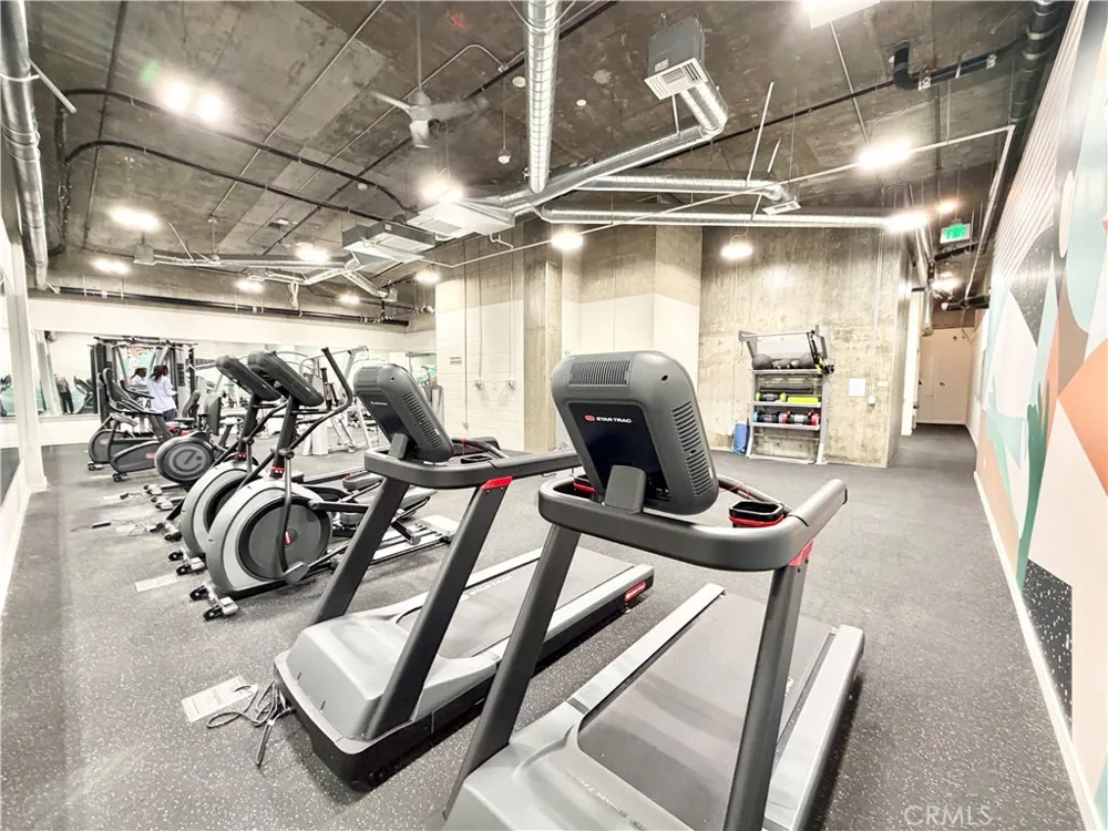 709 E Walnut Street #222 Pasadena, CA 91101