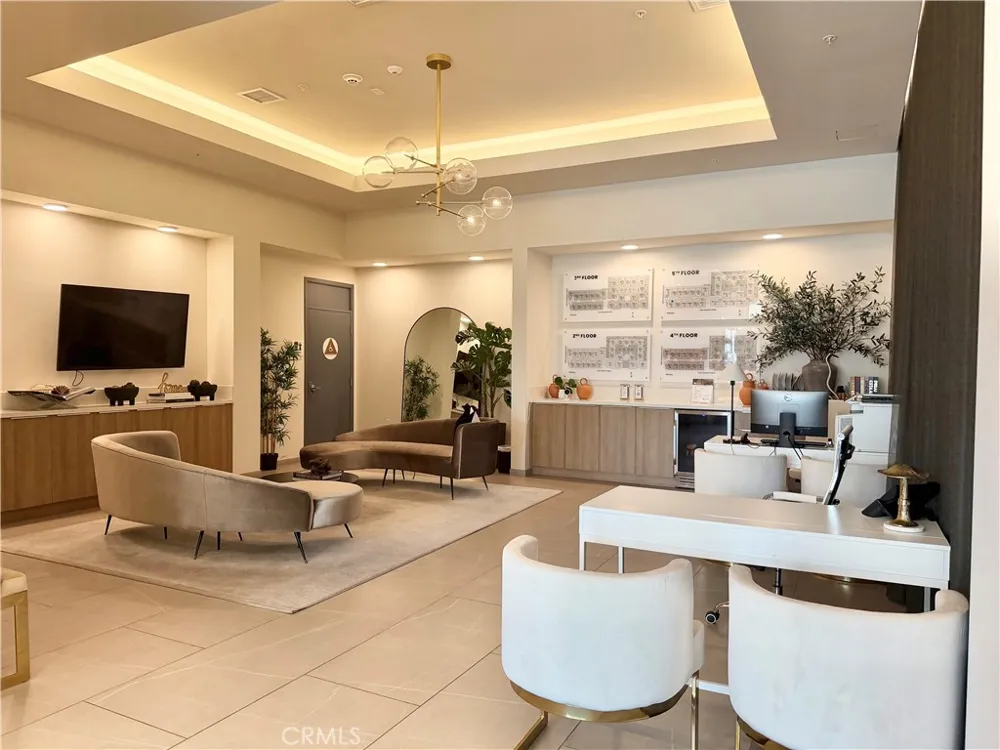 709 E Walnut Street #222 Pasadena, CA 91101