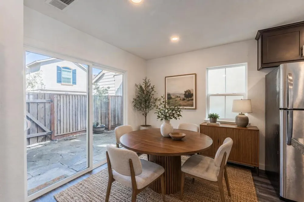 19832 Gabilan View Drive Salinas, CA 93906