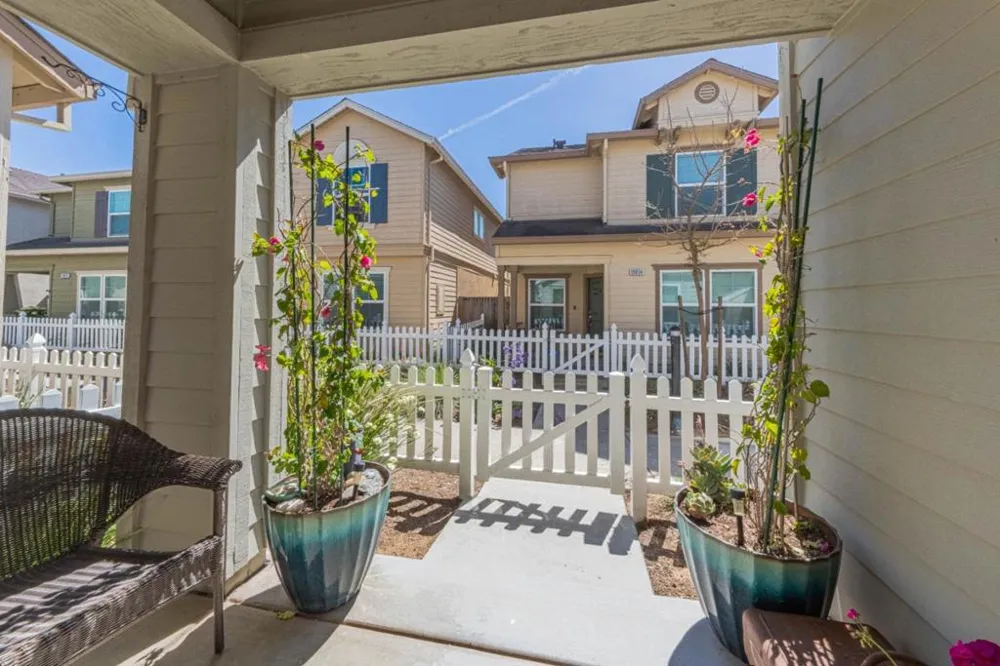 19832 Gabilan View Drive Salinas, CA 93906
