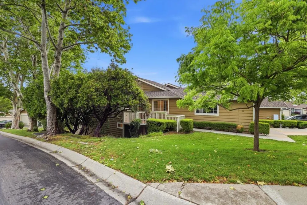 1222 Linder Hill Lane San Jose, CA 95120