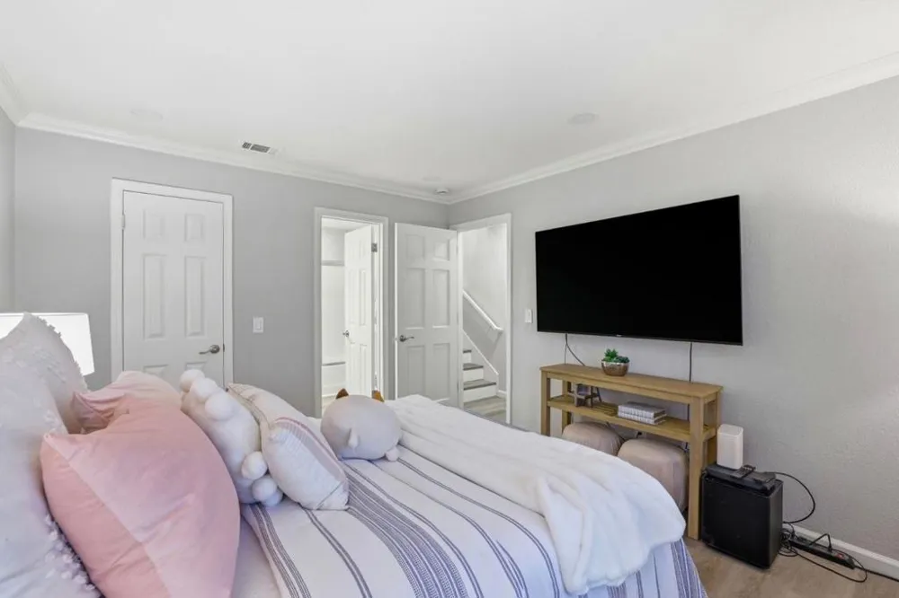 1222 Linder Hill Lane San Jose, CA 95120