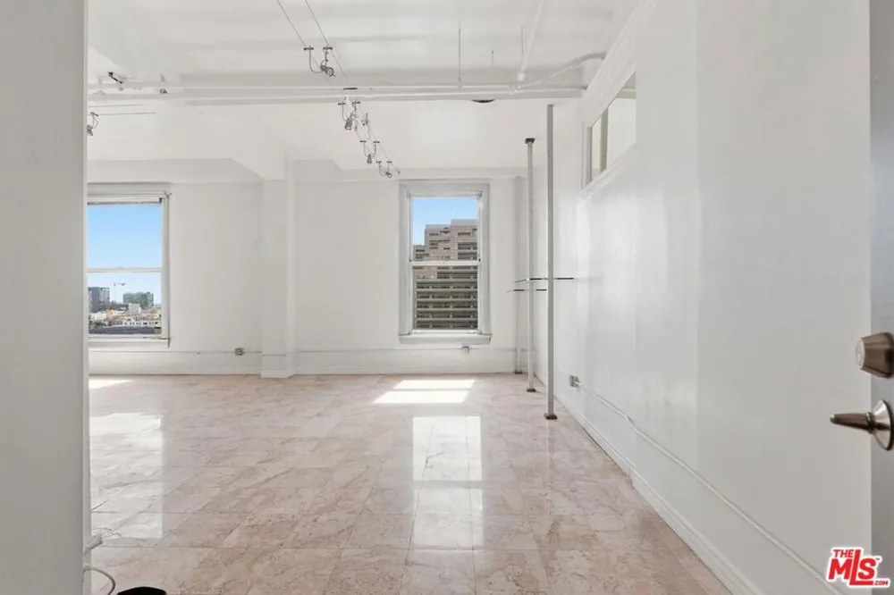 108 W 2nd Street #908 Los Angeles, CA 90012