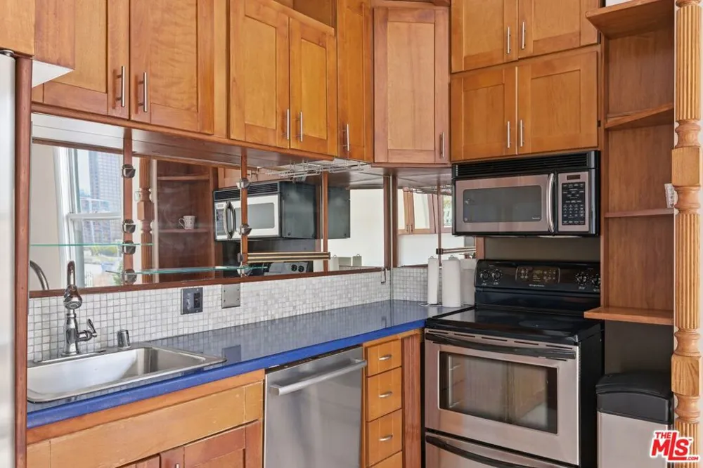108 W 2nd Street #908 Los Angeles, CA 90012