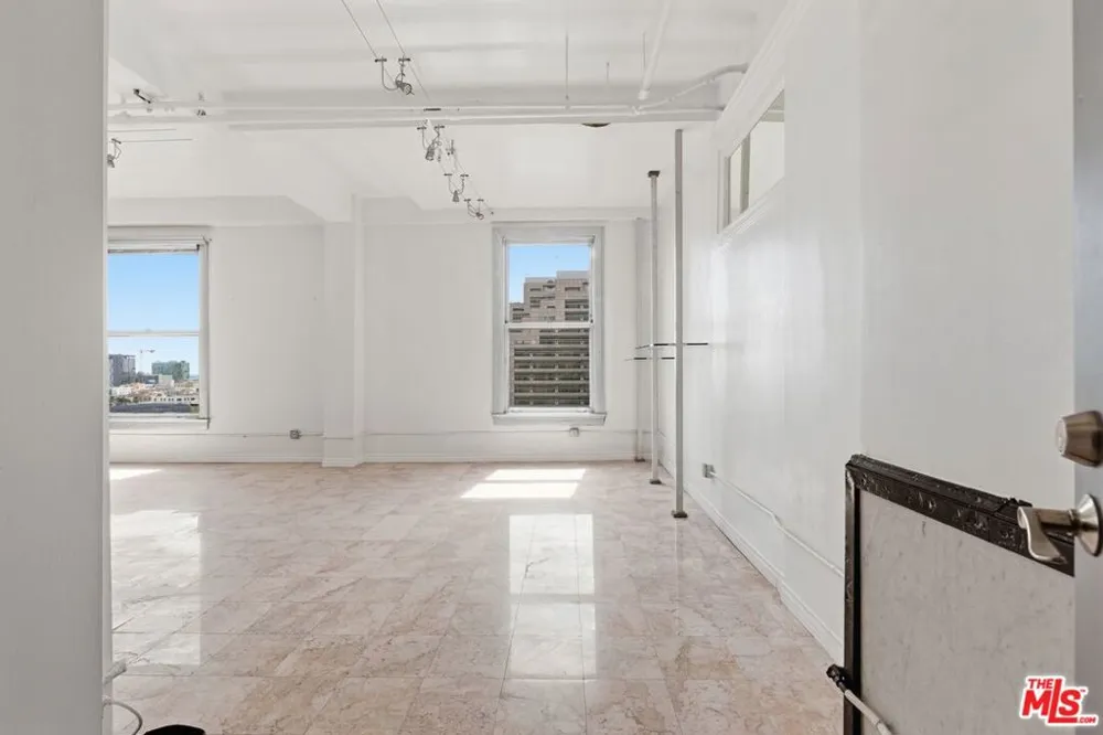 108 W 2nd Street #908 Los Angeles, CA 90012