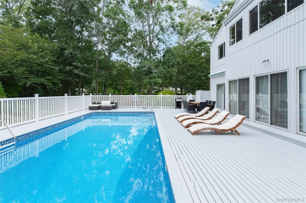 58 Homewood Drive East Quogue, NY 11946