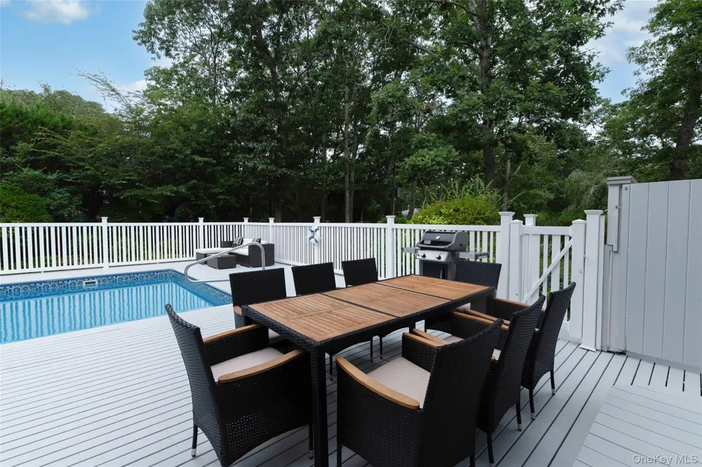 58 Homewood Drive East Quogue, NY 11946