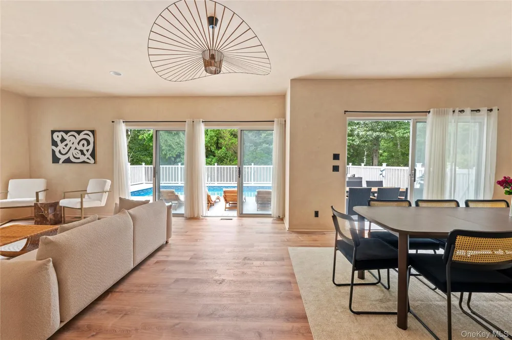 58 Homewood Drive East Quogue, NY 11946