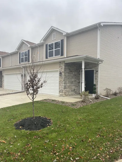 945 Paula Court