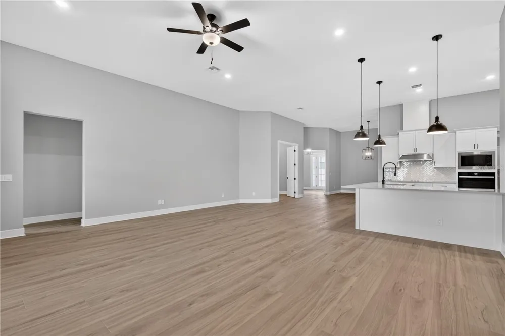 3836 SADDLE HILL TRAIL Fruitland Park, FL 34731