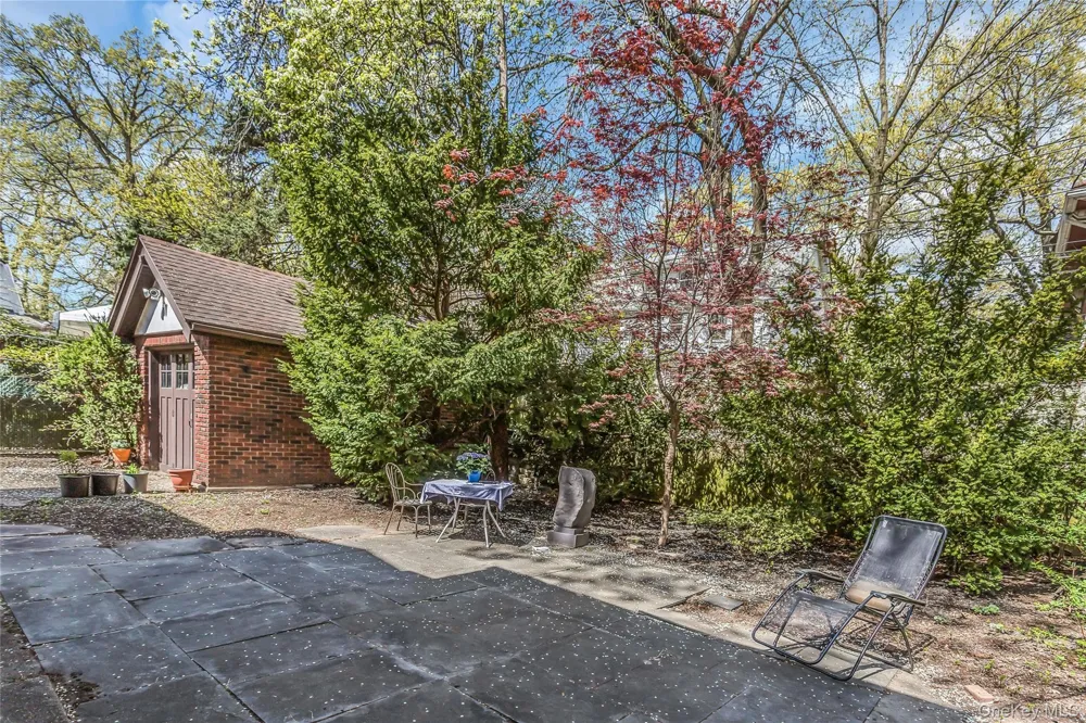 116 82nd Road Kew Gardens, NY 11415