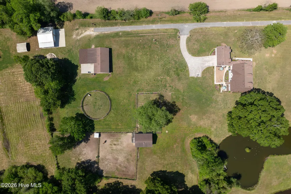389 Beulaville Highway Richlands, NC 28574