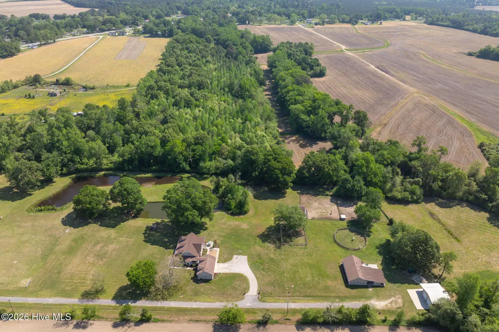389 Beulaville Highway Richlands, NC 28574