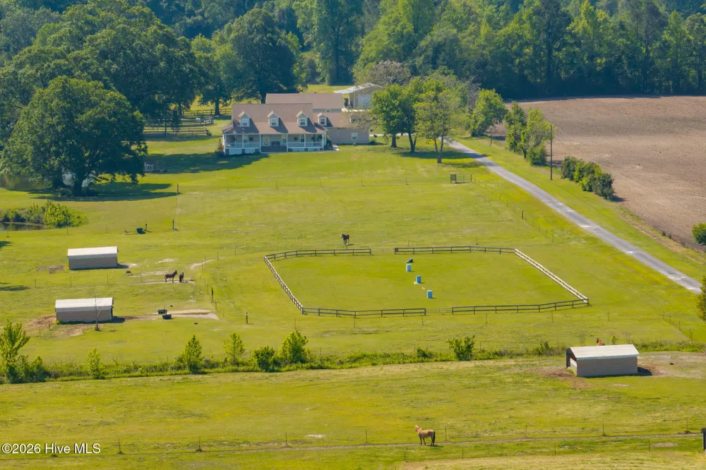 389 Beulaville Highway Richlands, NC 28574