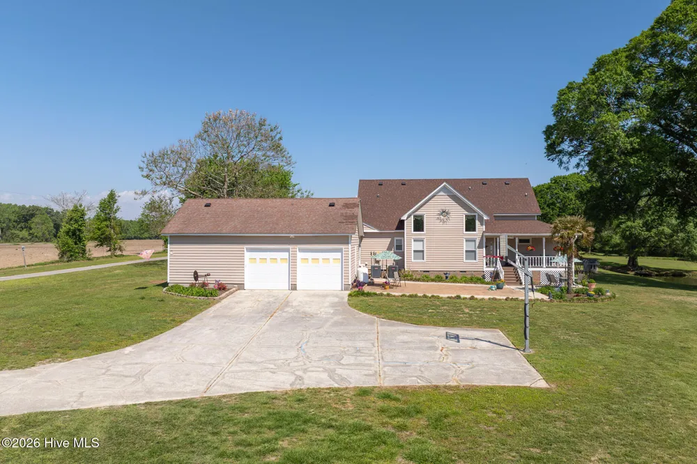 389 Beulaville Highway Richlands, NC 28574