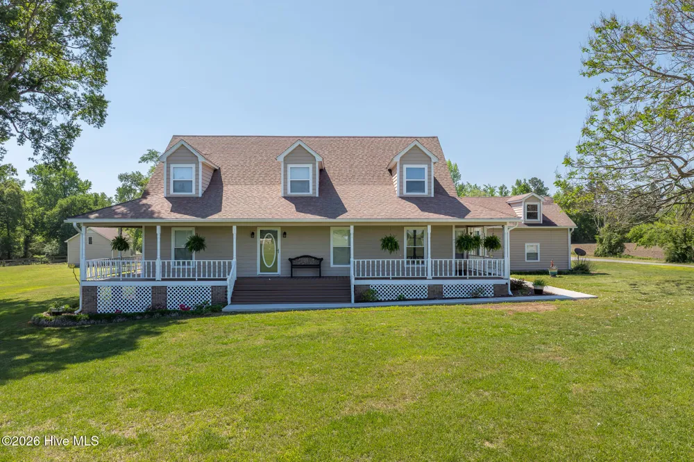 389 Beulaville Highway Richlands, NC 28574
