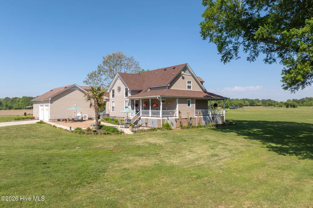 389 Beulaville Highway Richlands, NC 28574