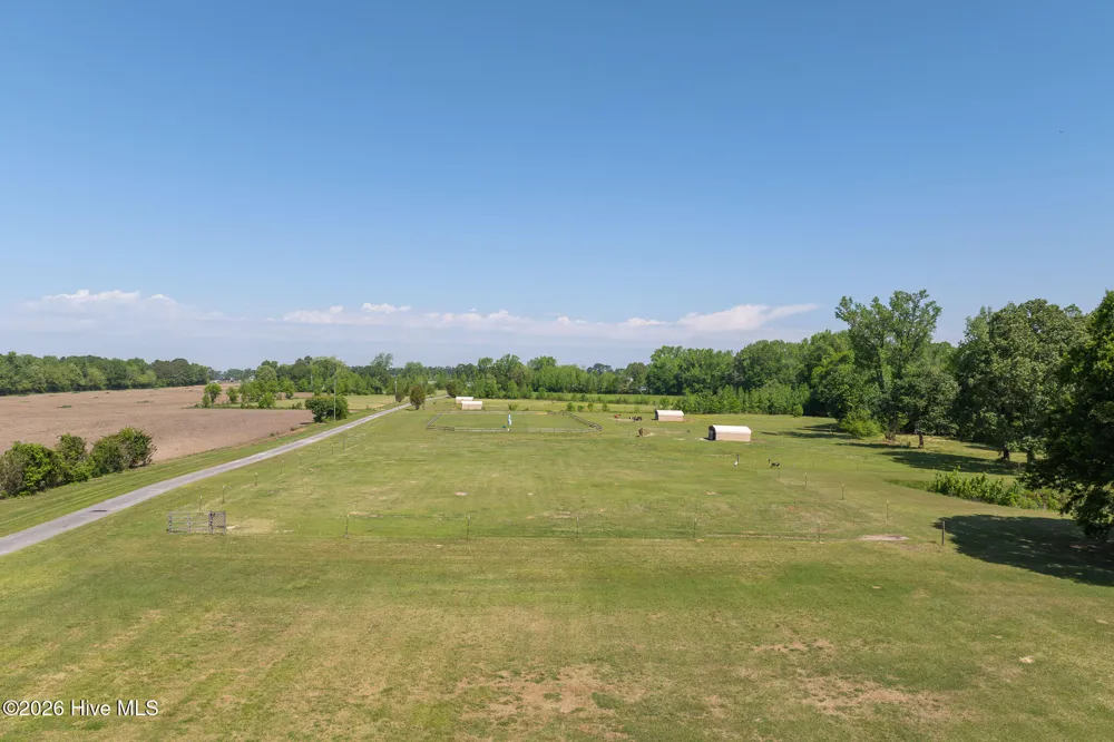 389 Beulaville Highway Richlands, NC 28574