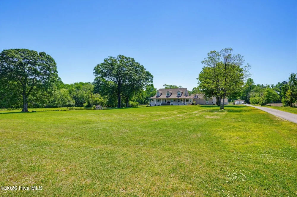 389 Beulaville Highway Richlands, NC 28574