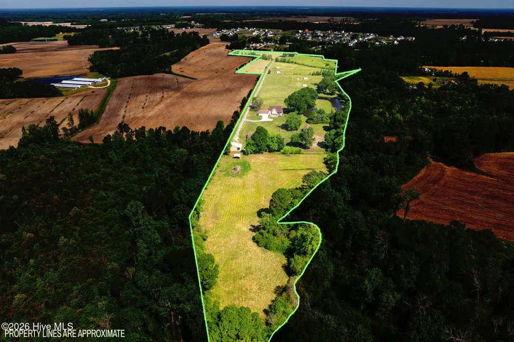 389 Beulaville Highway Richlands, NC 28574