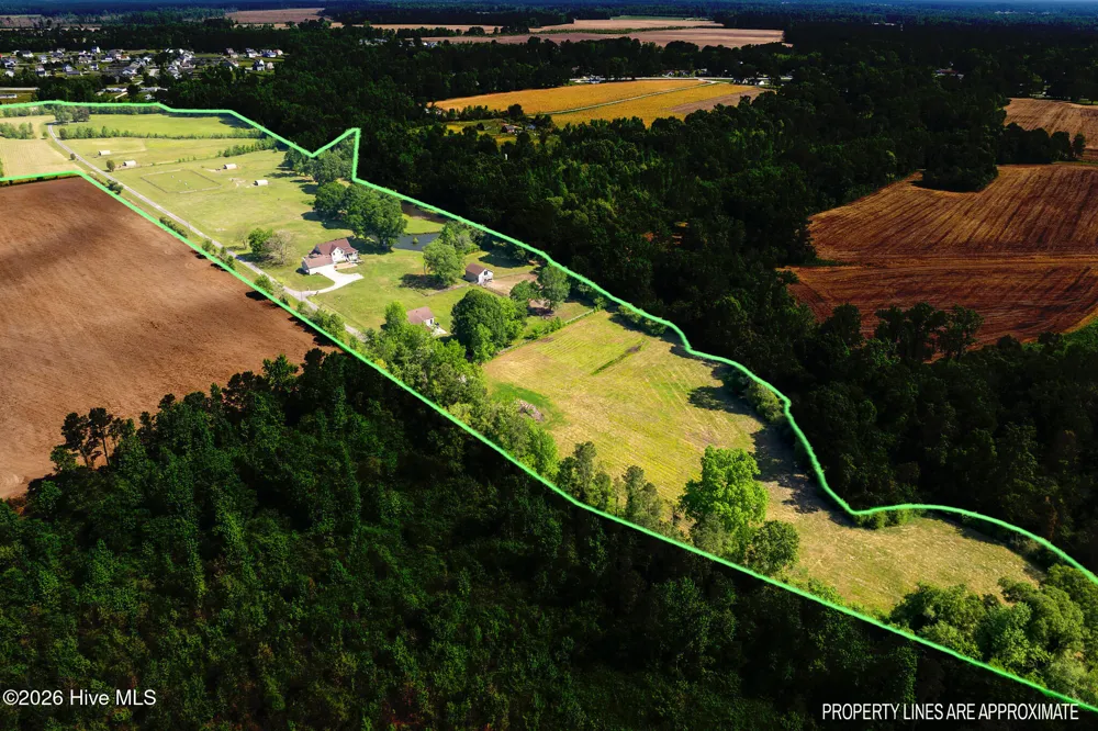 389 Beulaville Highway Richlands, NC 28574